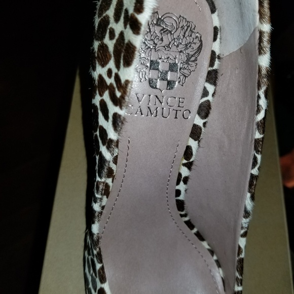 Designer Shoe - Picture 3 of 3